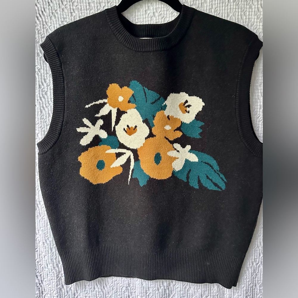 inVivi Floral Sweater Vest SzS